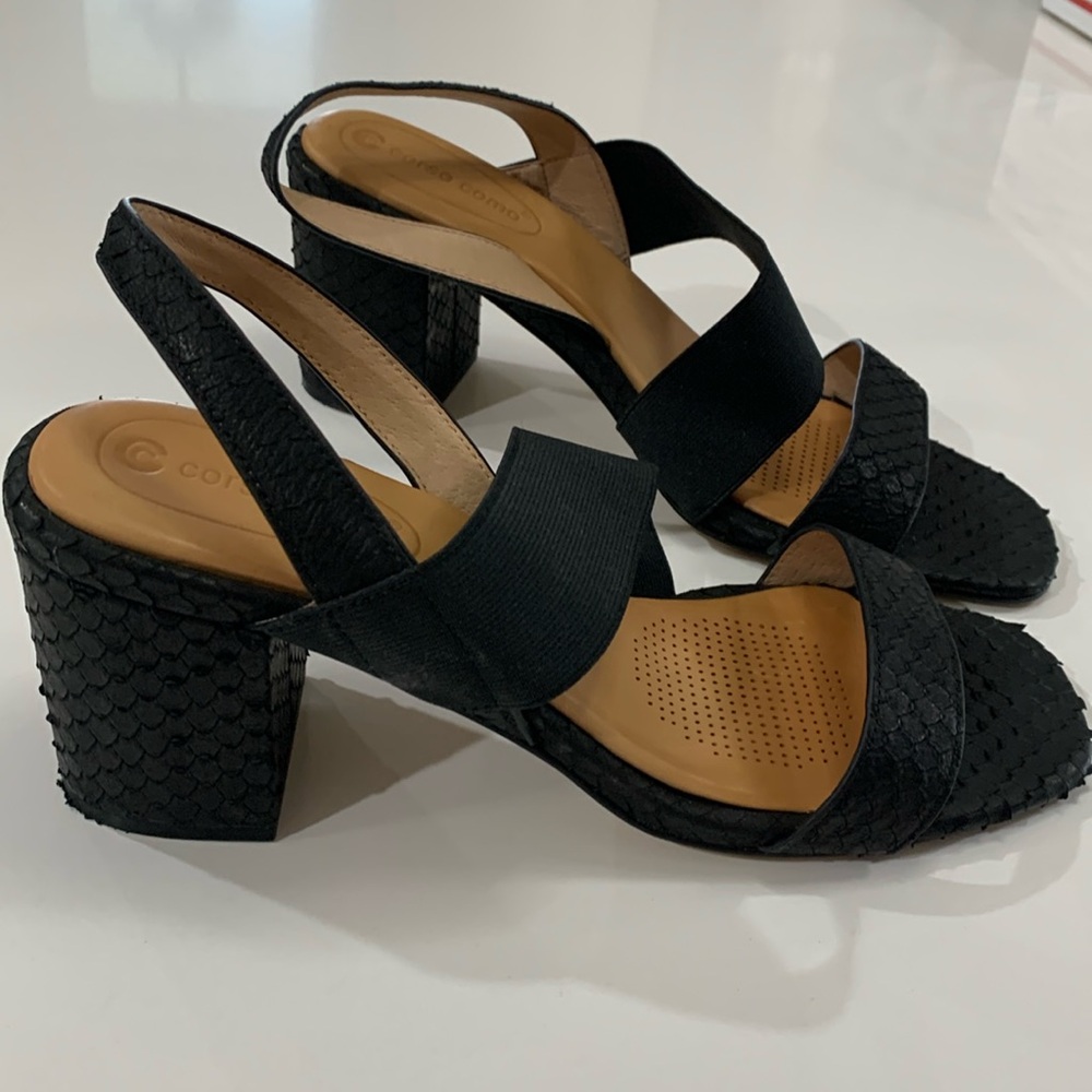 Corso Como Hally 2 Textured Leather Strappy Block Heel Sandal - Size 10, Black